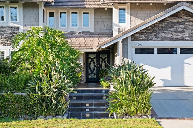 1124 Dennis Drive, Costa Mesa, CA 92626