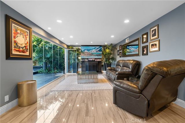 1124 Dennis Drive, Costa Mesa, CA 92626