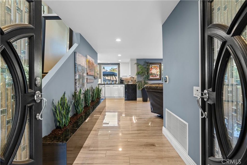 1124 Dennis Drive, Costa Mesa, CA 92626 — photo 4