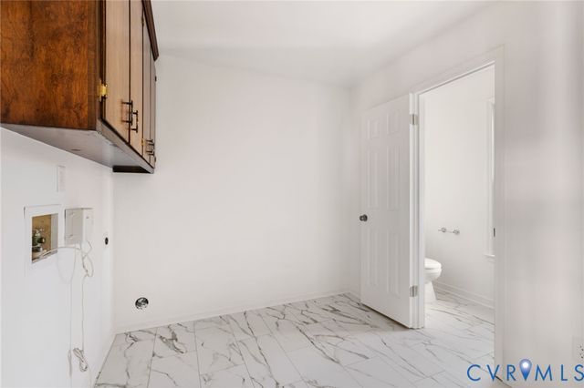 2454 Crowncrest Dr, Henrico, VA 23233