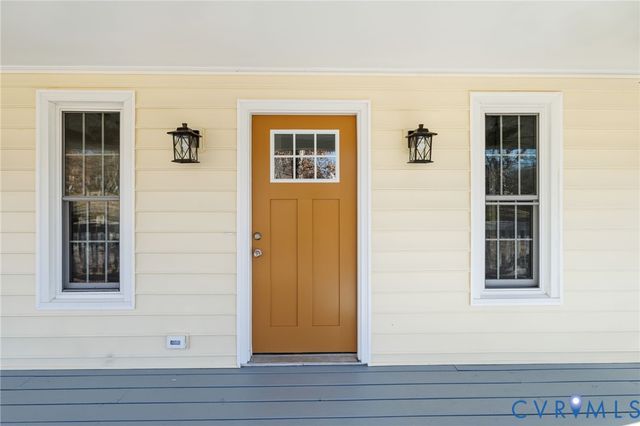 2454 Crowncrest Dr, Henrico, VA 23233