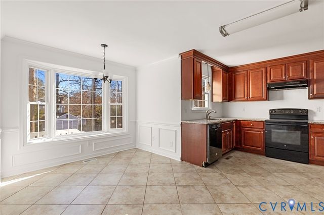 2454 Crowncrest Dr, Henrico, VA 23233