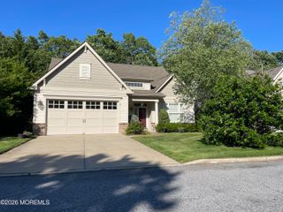 535 Country Club Drive, Egg Harbor City, NJ 08215