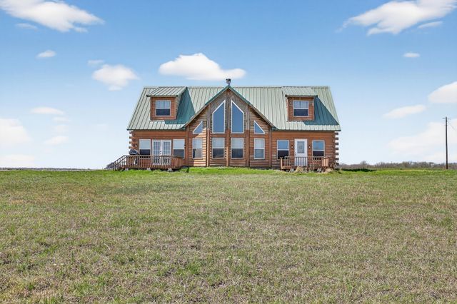 131 Hawk Ridge Road, Decatur, TX 76234