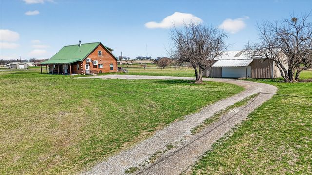 131 Hawk Ridge Road, Decatur, TX 76234