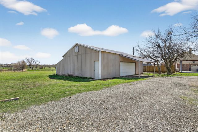 131 Hawk Ridge Road, Decatur, TX 76234