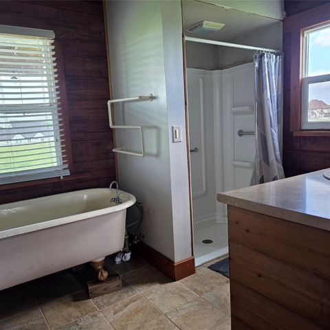131 Hawk Ridge Road, Decatur, TX 76234