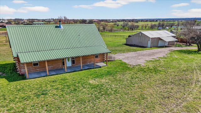 131 Hawk Ridge Road, Decatur, TX 76234