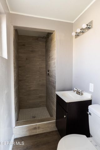 1051 SAINT JOHNS Drive, El Paso, TX 79903