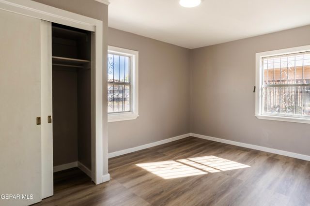 1051 SAINT JOHNS Drive, El Paso, TX 79903