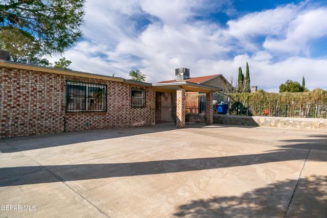 1051 SAINT JOHNS Drive, El Paso, TX 79903