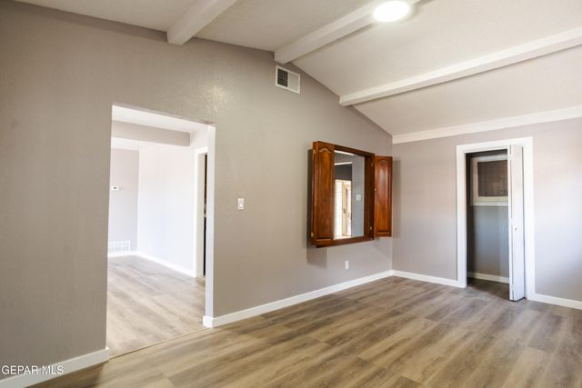 1051 SAINT JOHNS Drive, El Paso, TX 79903