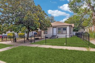 729 S Waverly Drive, Dallas, TX 75208