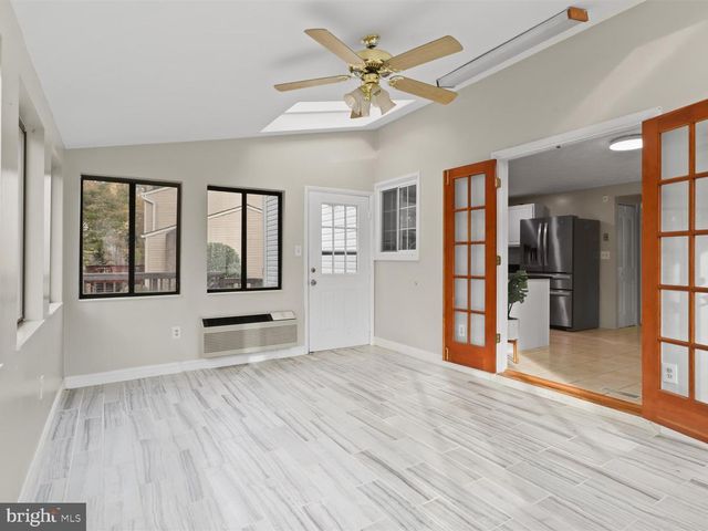 8463 MONARCH CT, Annandale, VA 22003