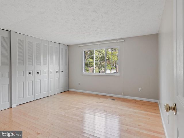 8463 MONARCH CT, Annandale, VA 22003