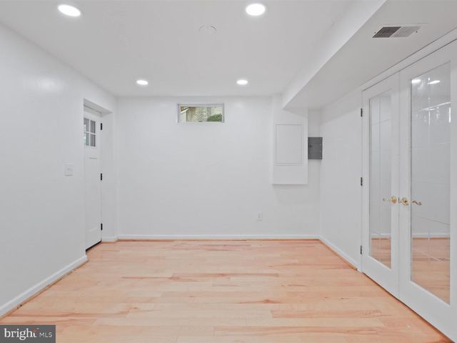 8463 MONARCH CT, Annandale, VA 22003