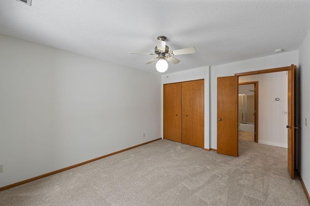 7200 Cahill Road 100, Edina, MN 55439