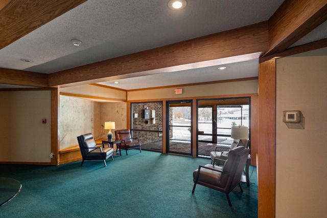 7200 Cahill Road 100, Edina, MN 55439