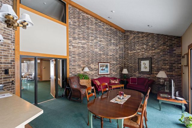 7200 Cahill Road 100, Edina, MN 55439