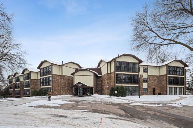 7200 Cahill Road 100, Edina, MN 55439