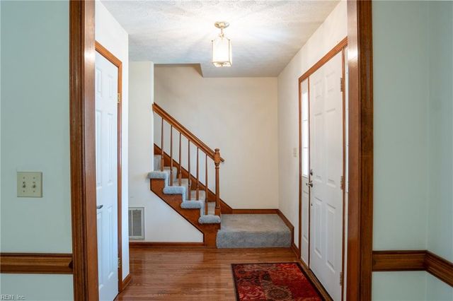 2847 Decatur DR, Hayes, VA 23072