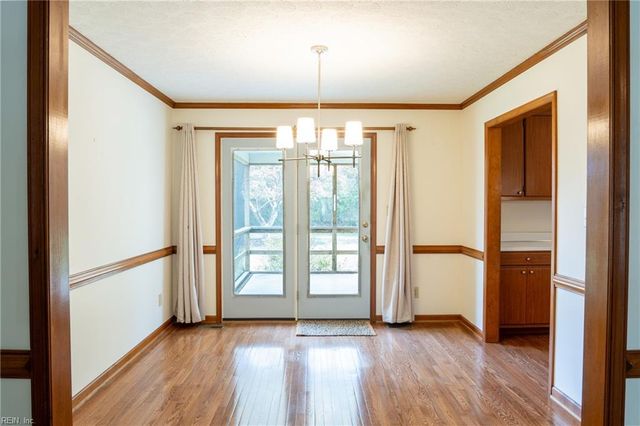 2847 Decatur DR, Hayes, VA 23072