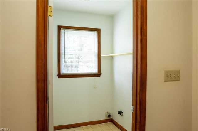 2847 Decatur DR, Hayes, VA 23072