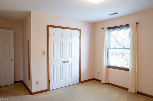 2847 Decatur DR, Hayes, VA 23072