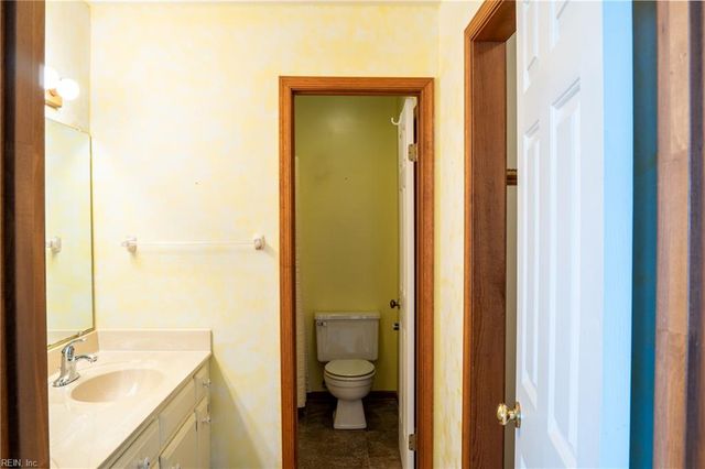 2847 Decatur DR, Hayes, VA 23072