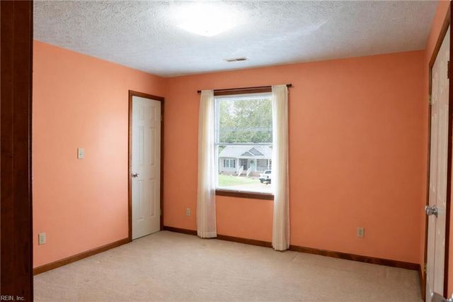 2847 Decatur DR, Hayes, VA 23072