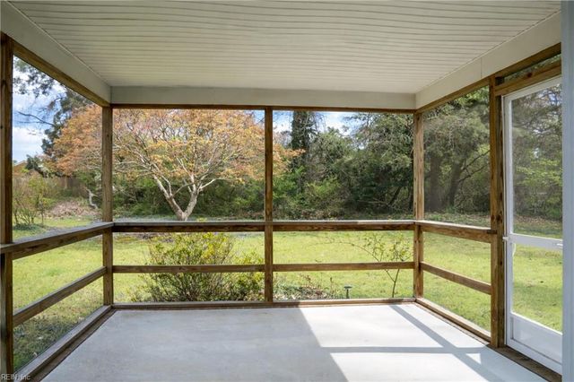 2847 Decatur DR, Hayes, VA 23072