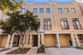 1350 W Byron Street 3, Chicago, IL 60613