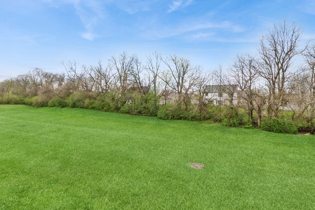 355 Garden Circle, Yorkville, IL 60560