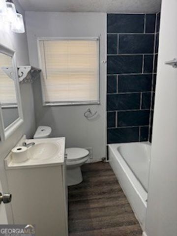 4226 Oakview Drive, Forest Park, GA 30297