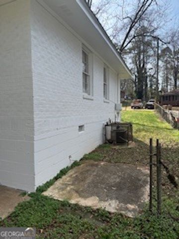 4226 Oakview Drive, Forest Park, GA 30297