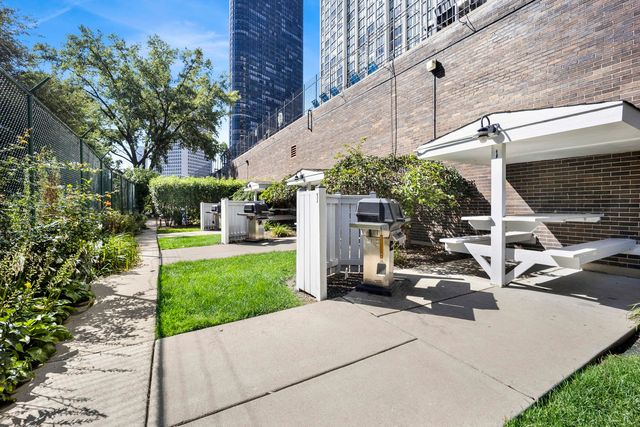 5455 N Sheridan Road 3506, Chicago, IL 60640