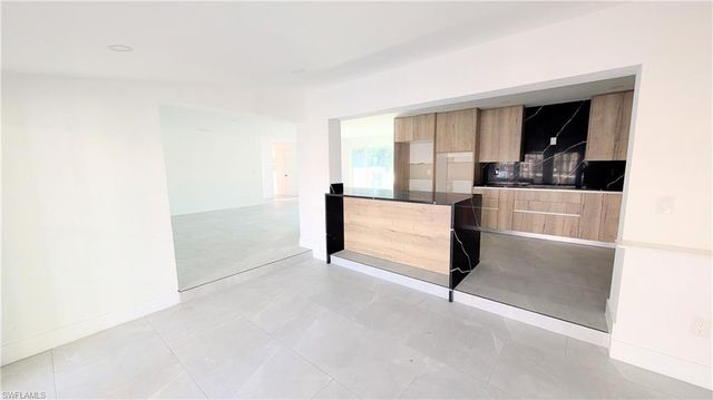 5279 Stratford CT, Cape Coral, FL 33904