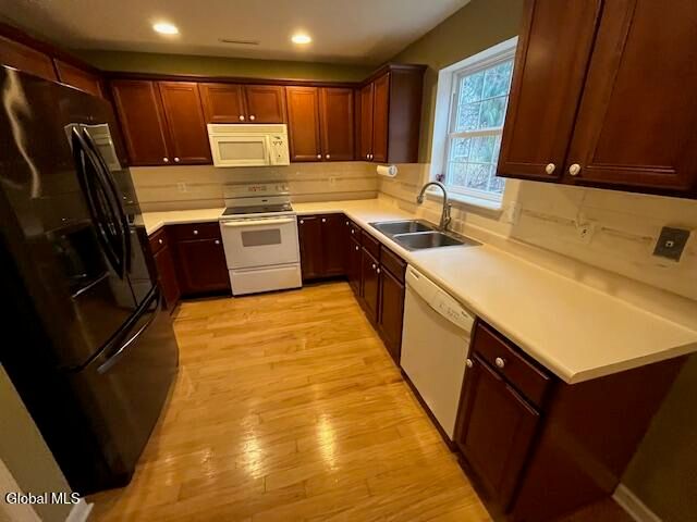 33 Morning Glory Way, Rotterdam, NY 12303