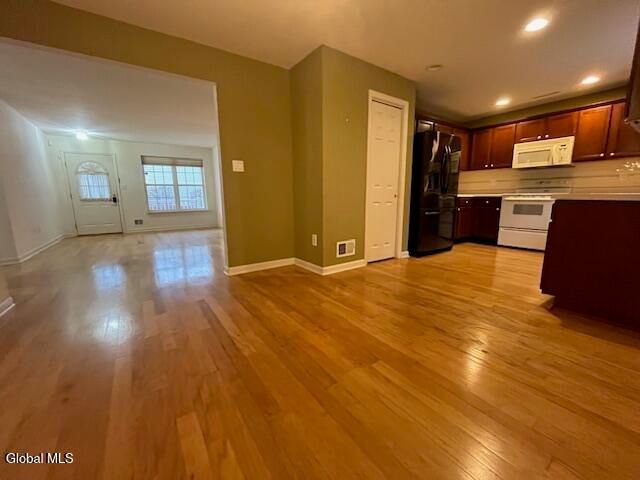 33 Morning Glory Way, Rotterdam, NY 12303