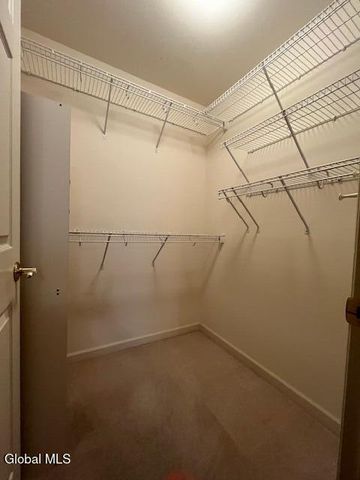 33 Morning Glory Way, Rotterdam, NY 12303