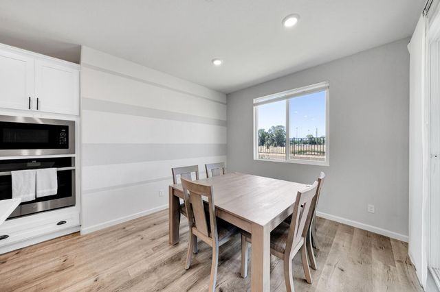 9475 Pasaje Pl, Elk Grove, CA 95624
