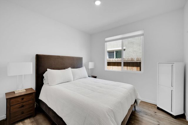 9475 Pasaje Pl, Elk Grove, CA 95624