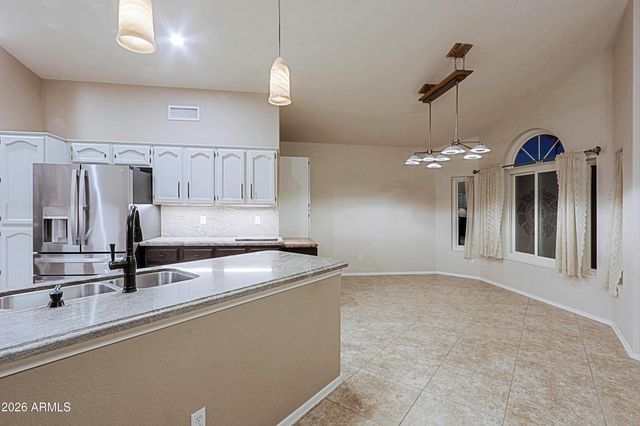 3705 N HOGAN Drive, Goodyear, AZ 85395