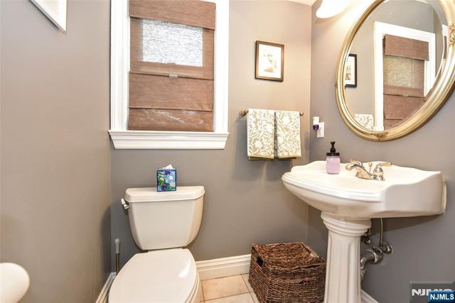 143 Nottingham Road, Ramsey, NJ 07446