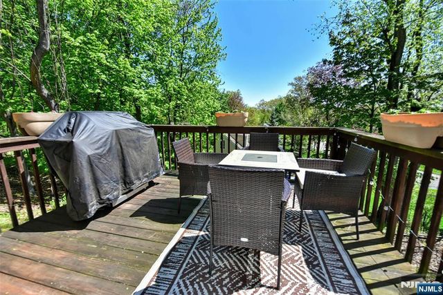 143 Nottingham Road, Ramsey, NJ 07446