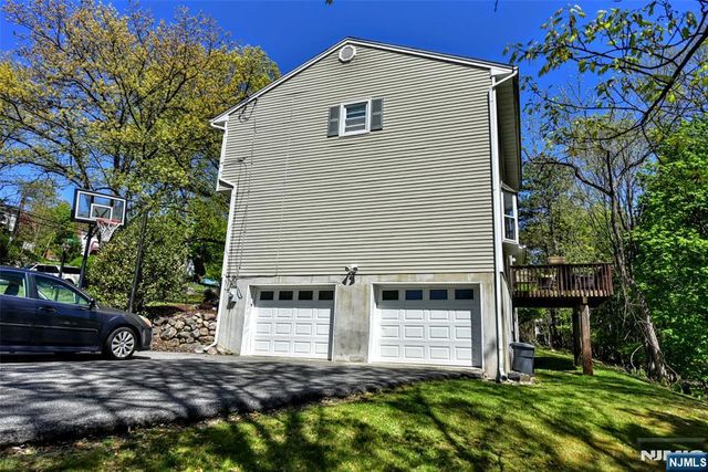 143 Nottingham Road, Ramsey, NJ 07446