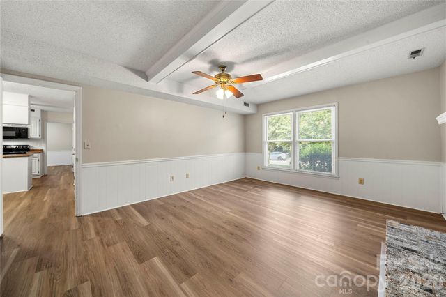 628 Bellows Lane, Charlotte, NC 28270