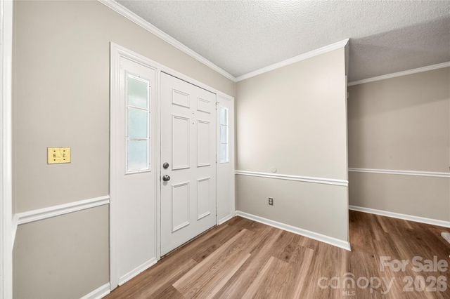 628 Bellows Lane, Charlotte, NC 28270