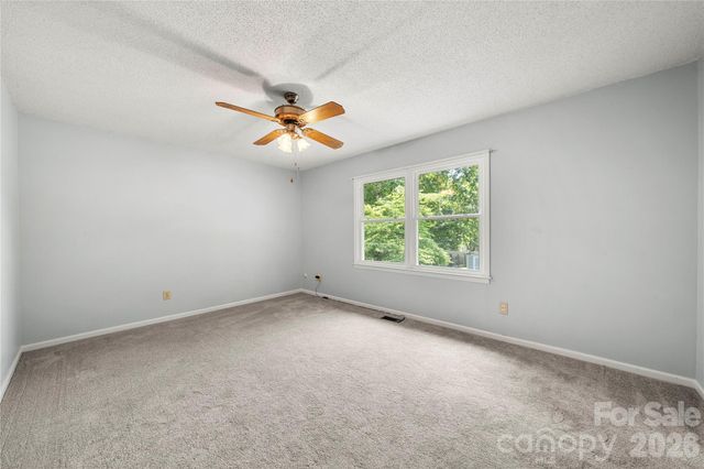 628 Bellows Lane, Charlotte, NC 28270