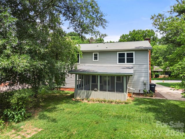 628 Bellows Lane, Charlotte, NC 28270